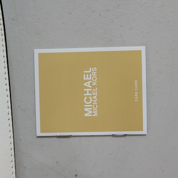 NWT Michael Kors 👜 - Picture 4 of 9